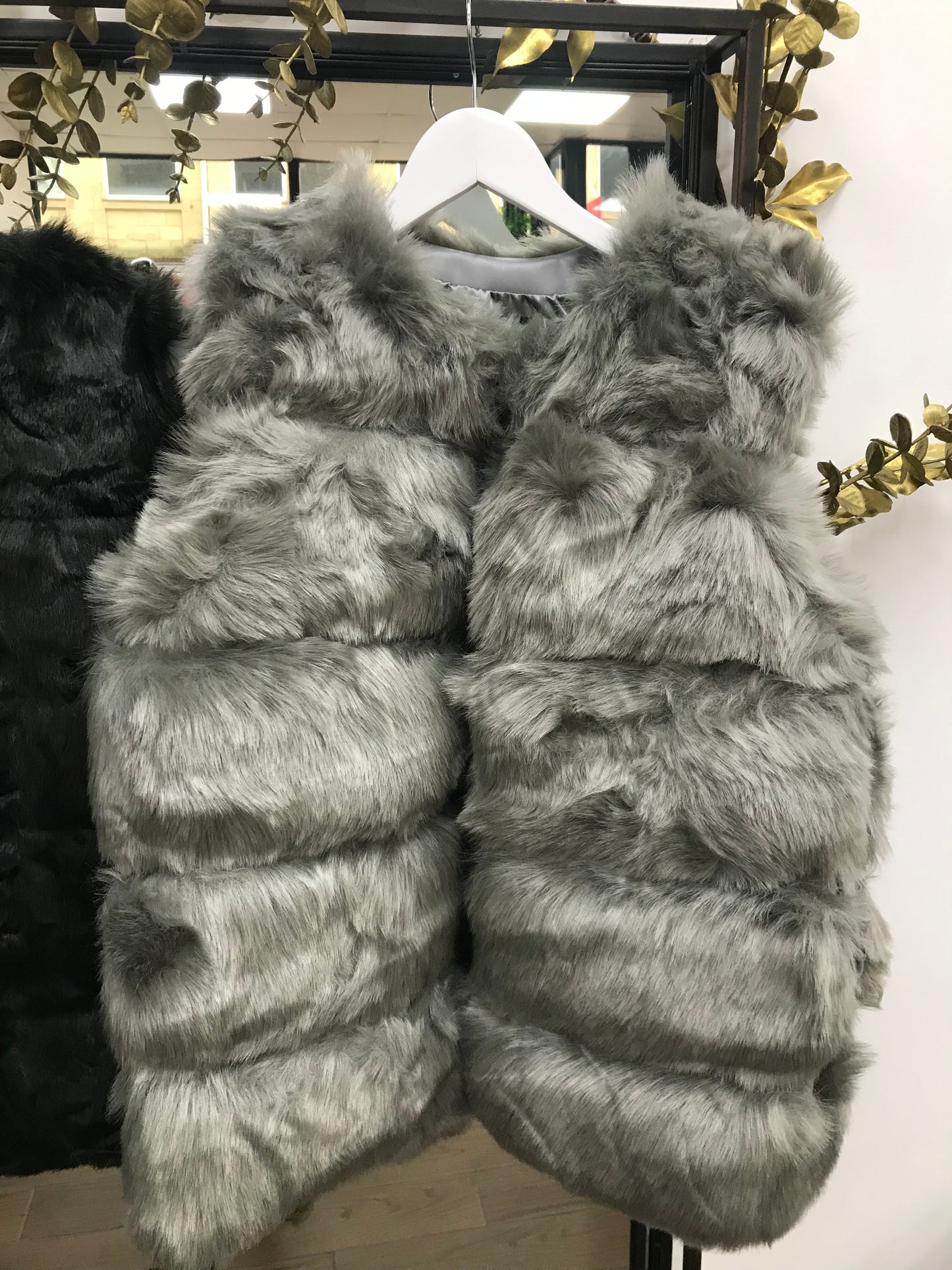 Faux Fur Pelted Gilet (2 Colours)