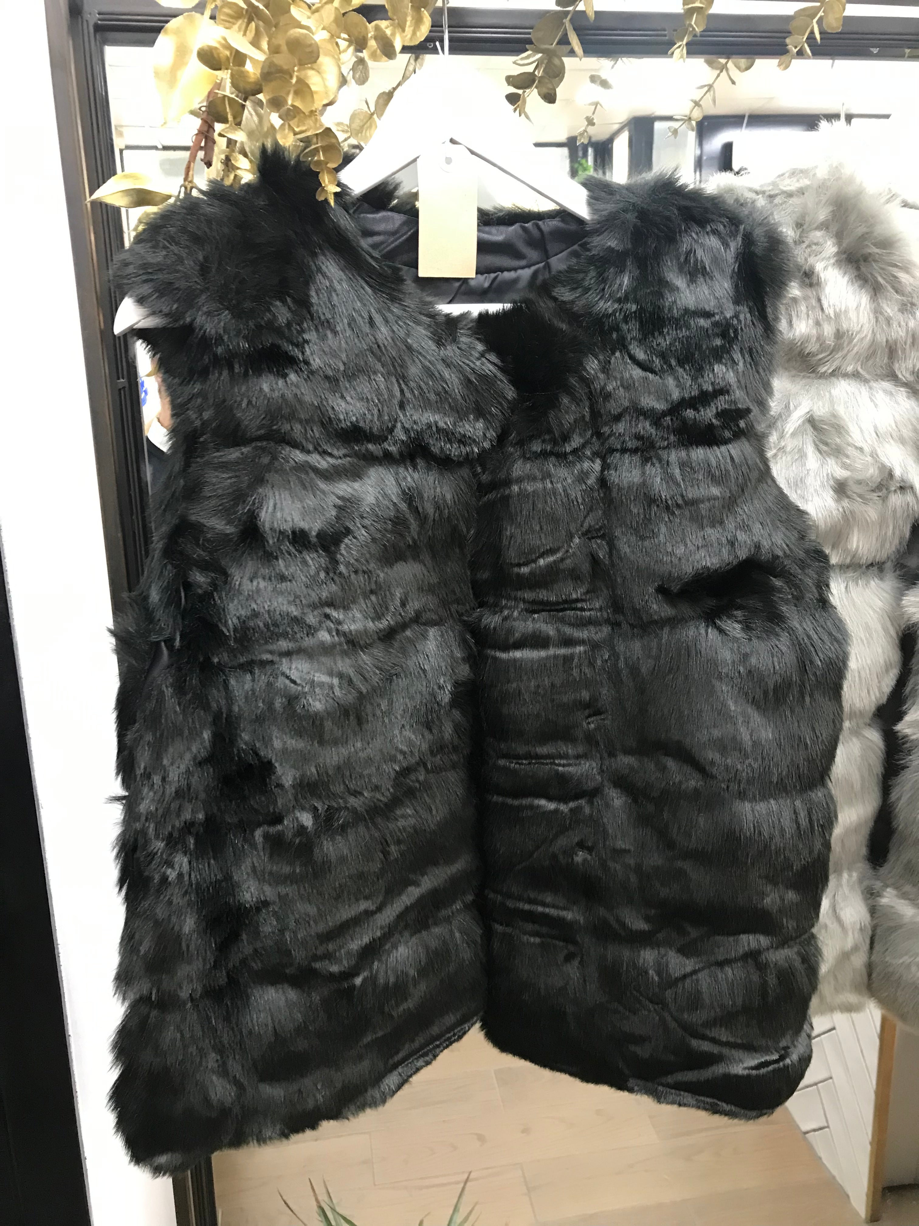 Black pelted clearance faux fur gilet